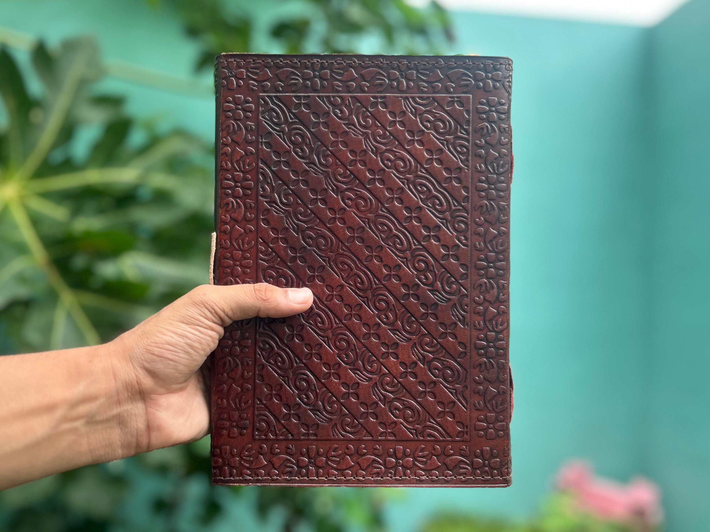 Green Stone Leather Journal (7×10 in) – Vintage Notebook for Travel & Gifts