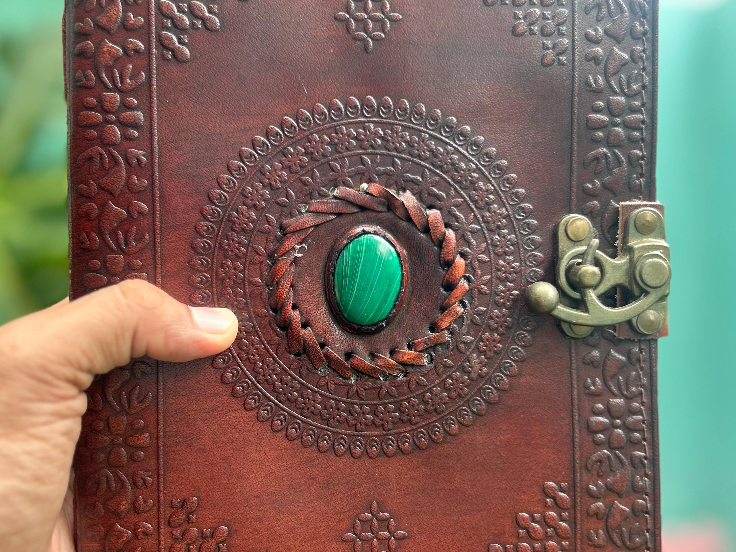 Green Stone Leather Journal (7×10 in) – Vintage Notebook for Travel & Gifts