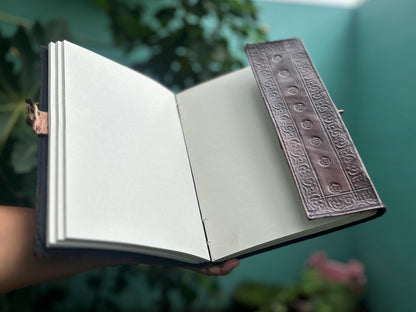 7 Stone Brown Leather Journal (7×10 in) – Vintage Notebook for Travel & Gifts