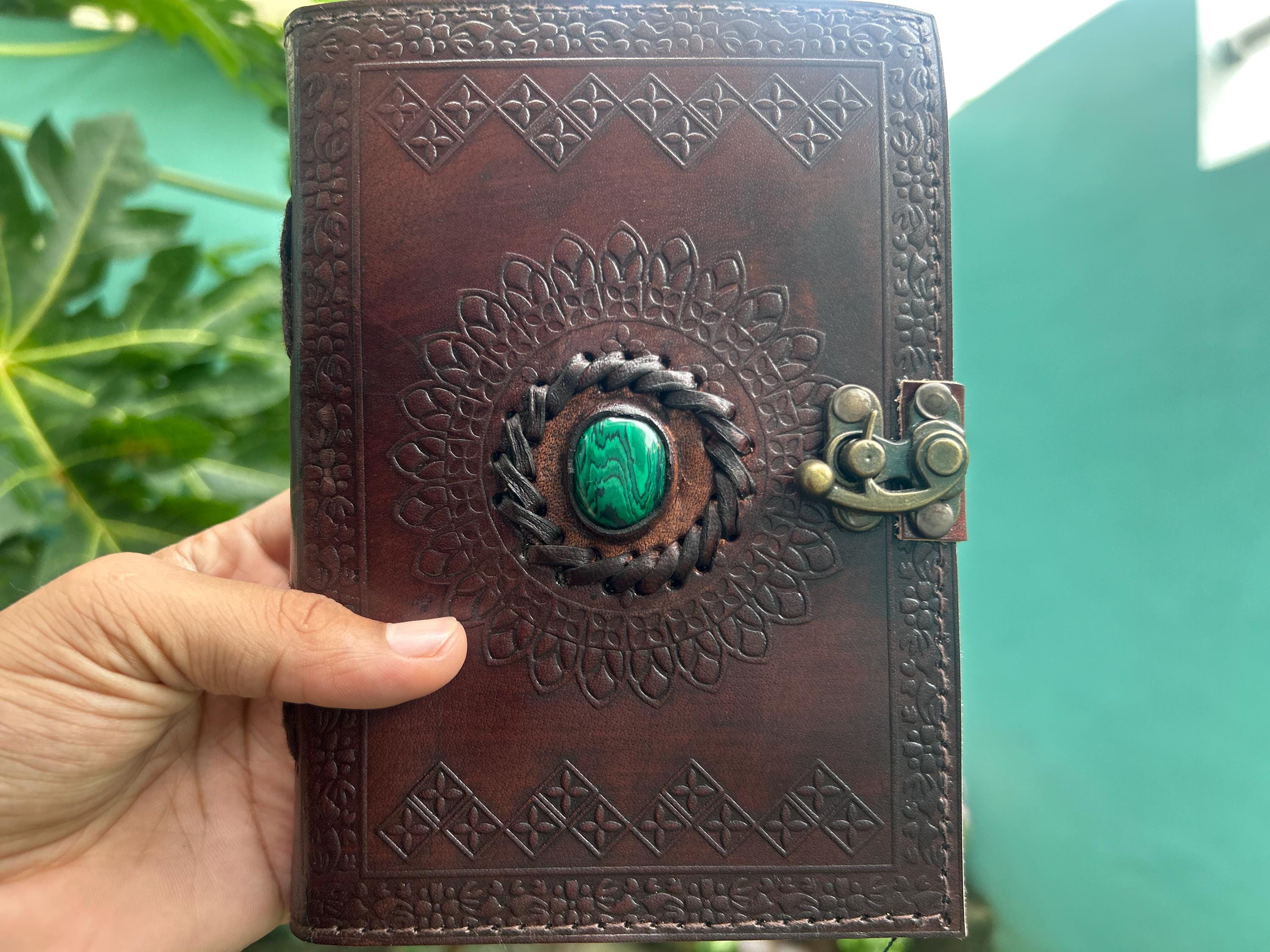 Set of 2 Leather Journals – 7 Stone Tree of Life (8×6 in) & One Stone Brown (5×7 in)