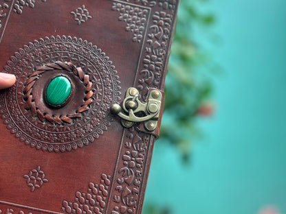 Green Stone Leather Journal (7×10 in) – Vintage Notebook for Travel & Gifts