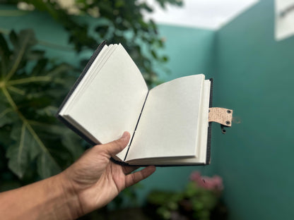 Set of 2 Leather Journals – Lock & Key and One Stone Brown (7×5 in)
