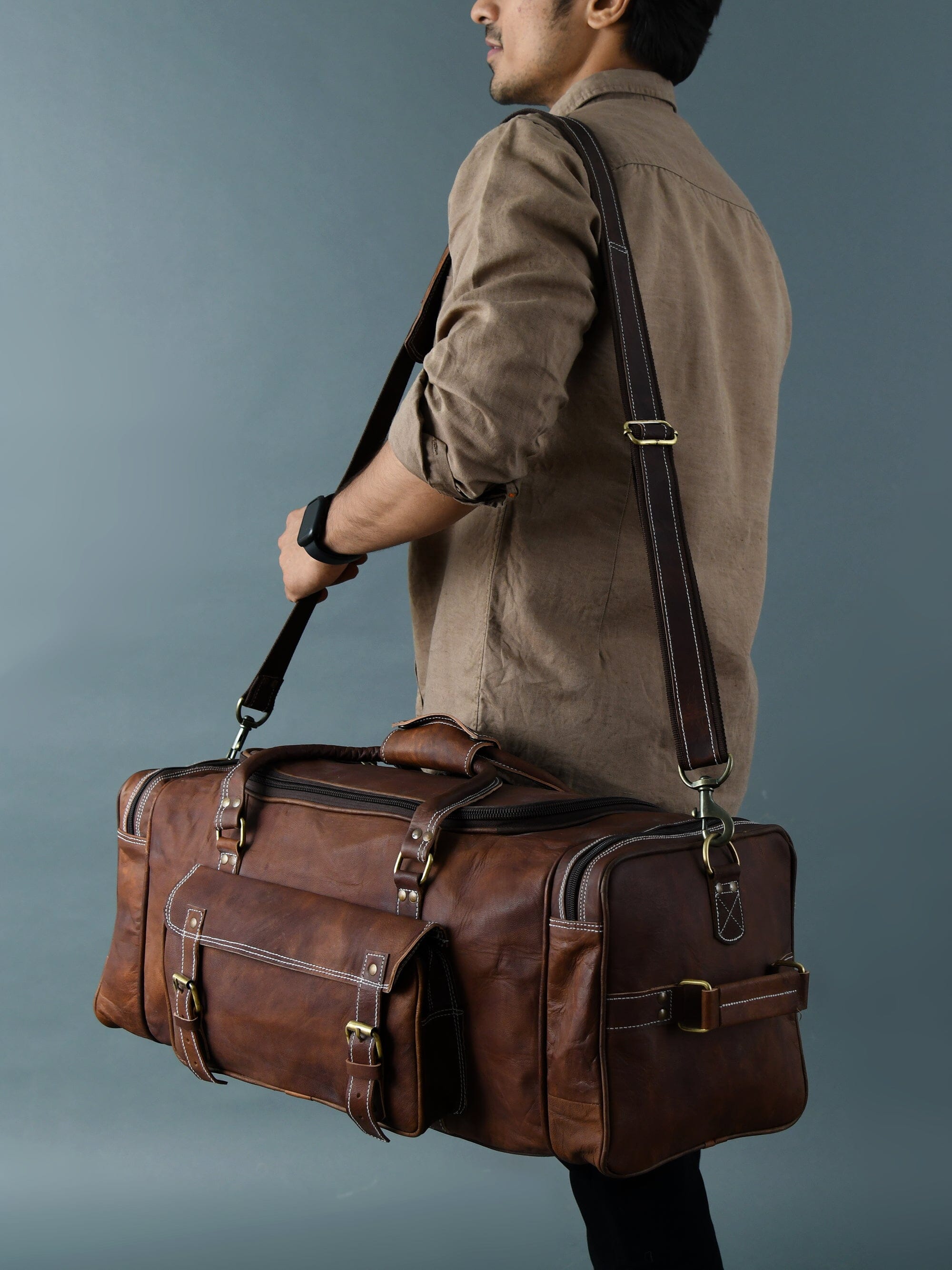 Traveler Weekender Duffle Bag + FREE Toiletry Bag